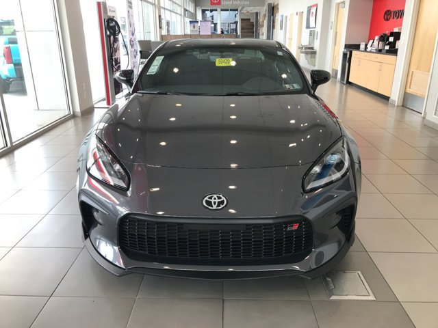 New 2026 Toyota GR86 RWD image 3