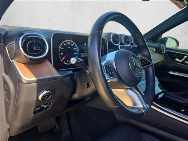 Used 2024 Mercedes-Benz GLC 300 4MATIC image 10