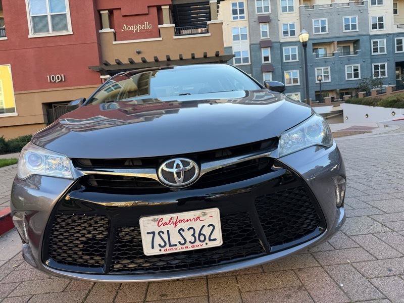 Used 2016 Toyota Camry SE FWD image 29