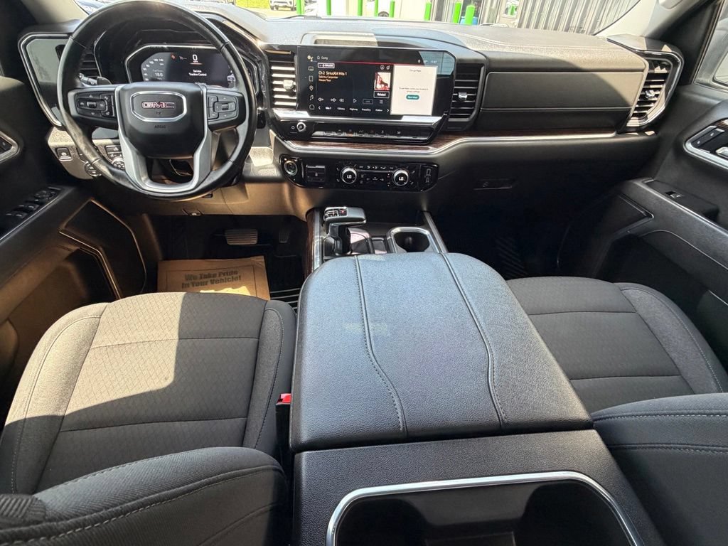 Used 2025 GMC Sierra 1500 Elevation AWD/4WD image 12