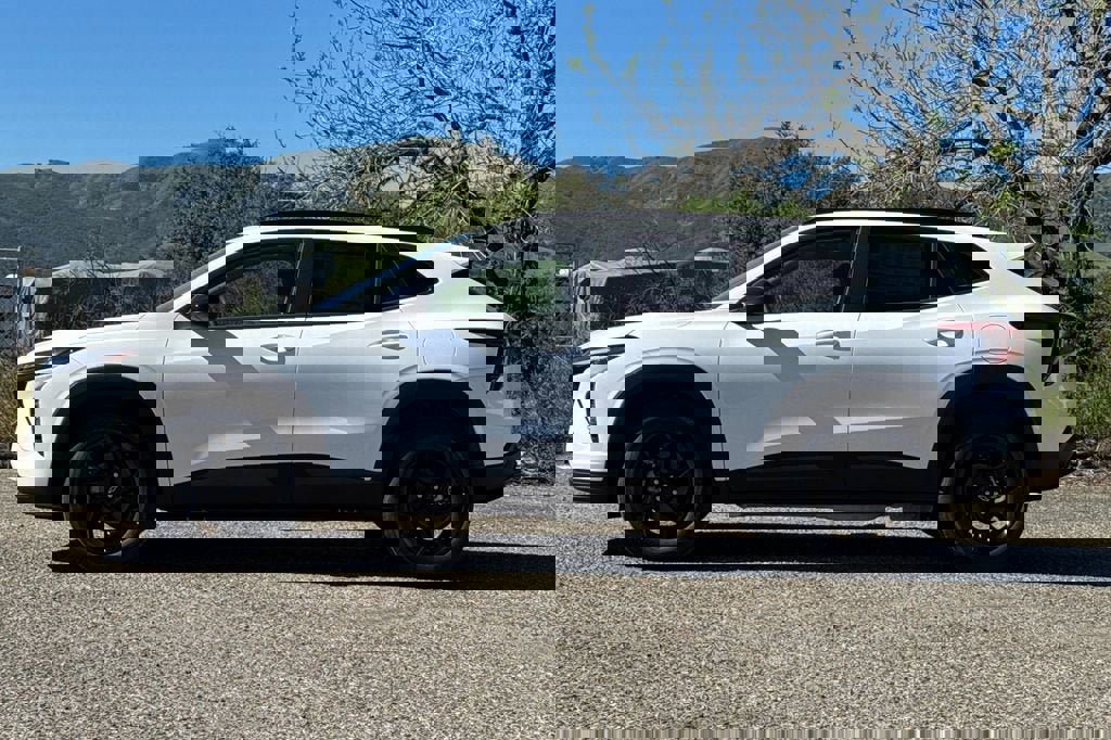 New 2026 Chevrolet Trax LT w/ Sunroof Package image 7