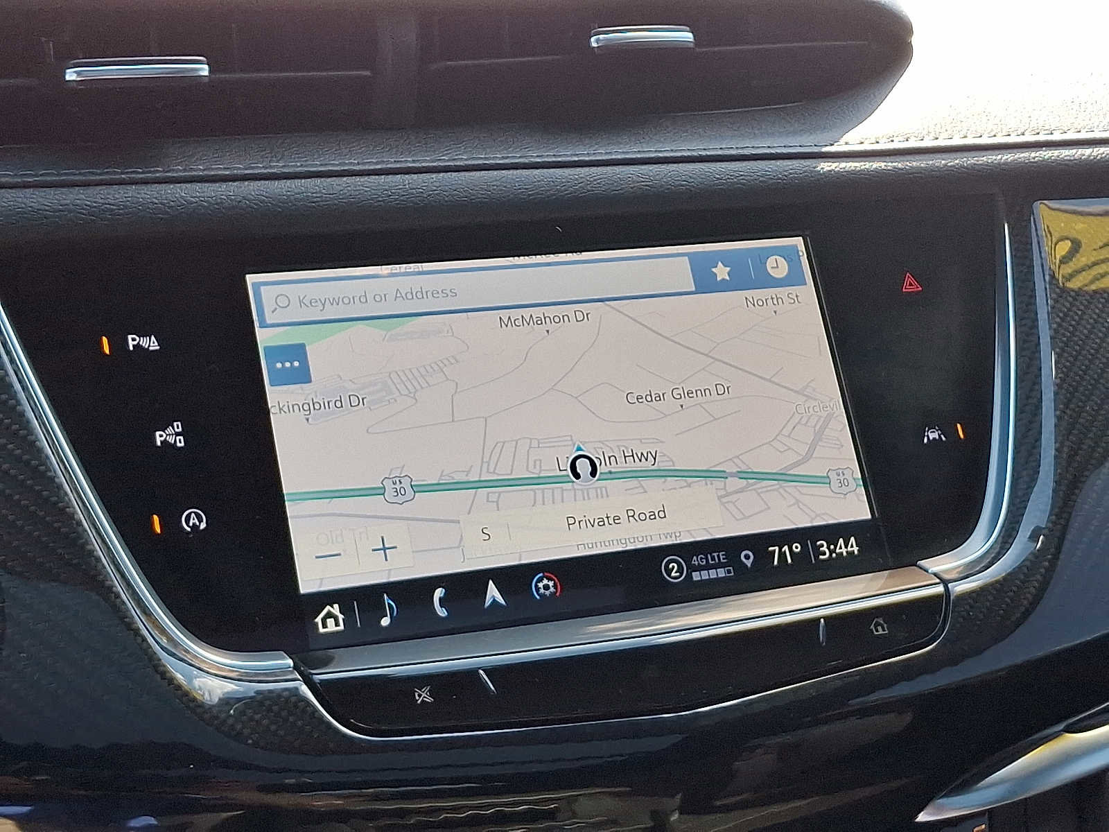 Used 2024 Cadillac XT6 Sport w/ Technology Package image 17