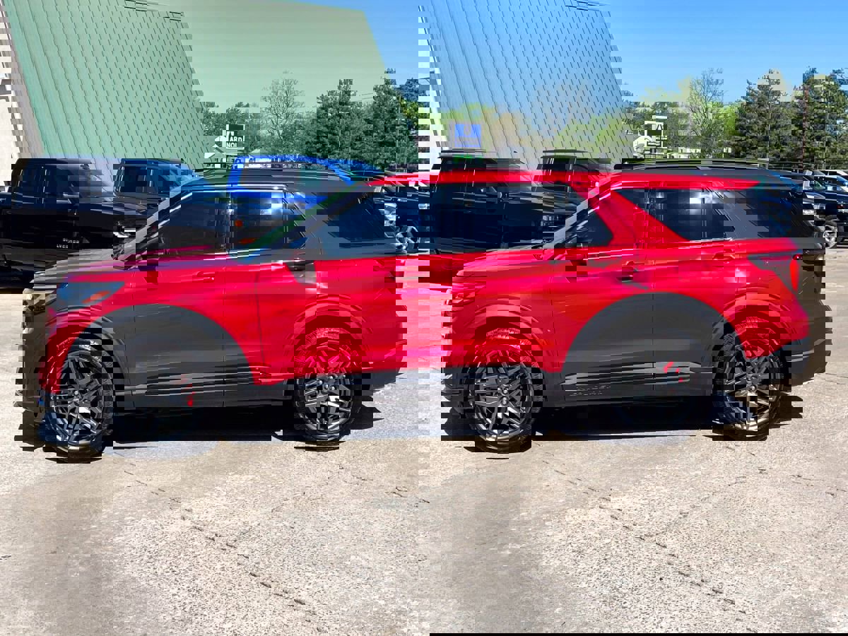 Used 2025 Ford Explorer ST w/ Sun And Sound Package image 3