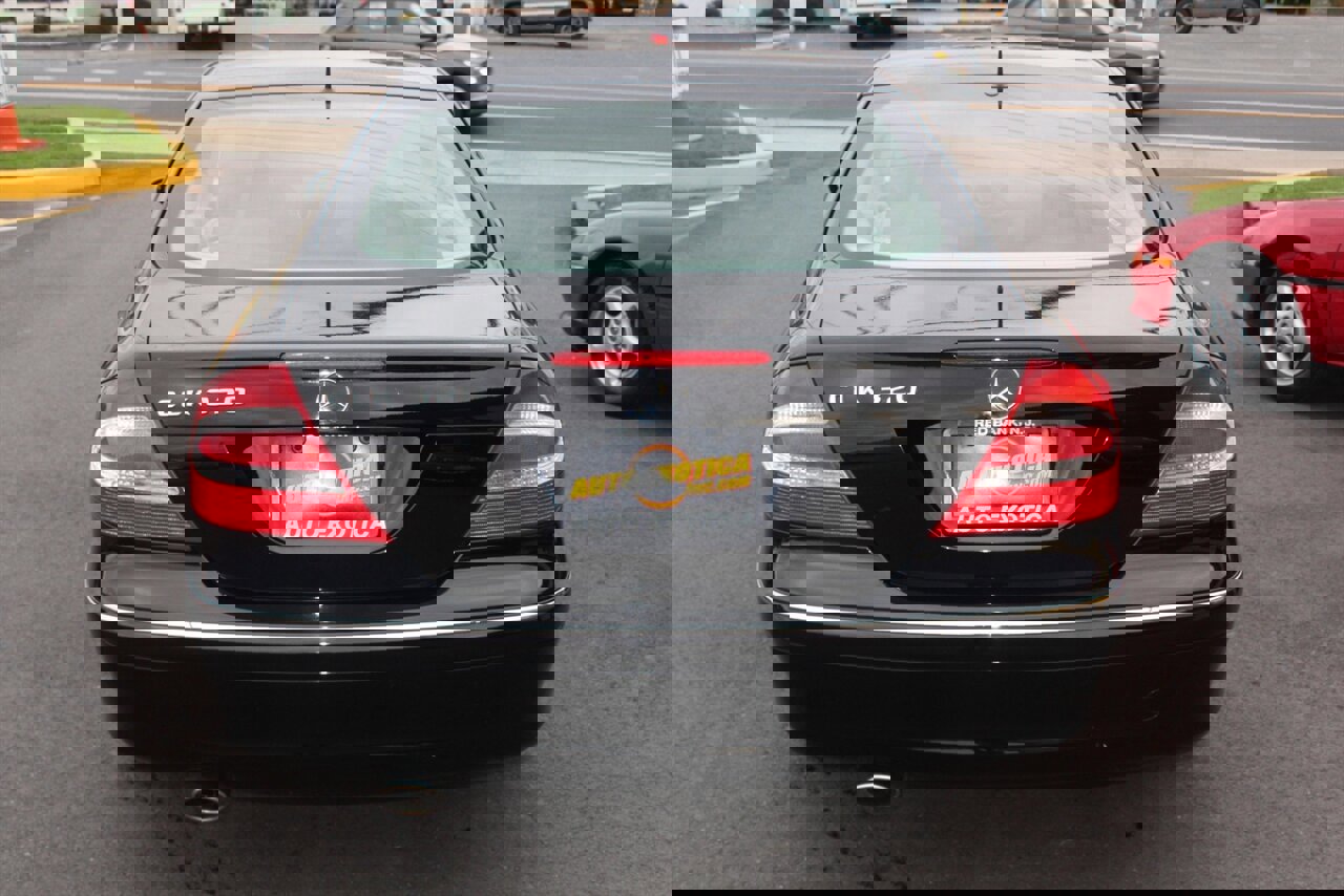 Used 2004 Mercedes-Benz CLK 320 Coupe image 20