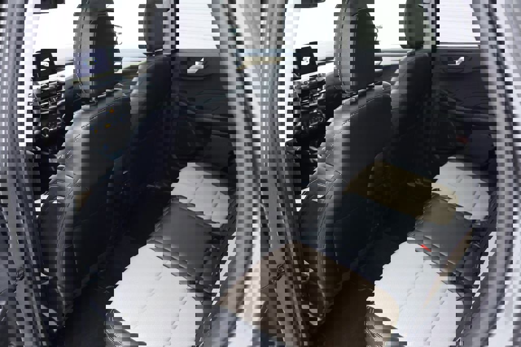 Used 2022 Ford Escape Titanium w/ Titanium Elite Package image 11