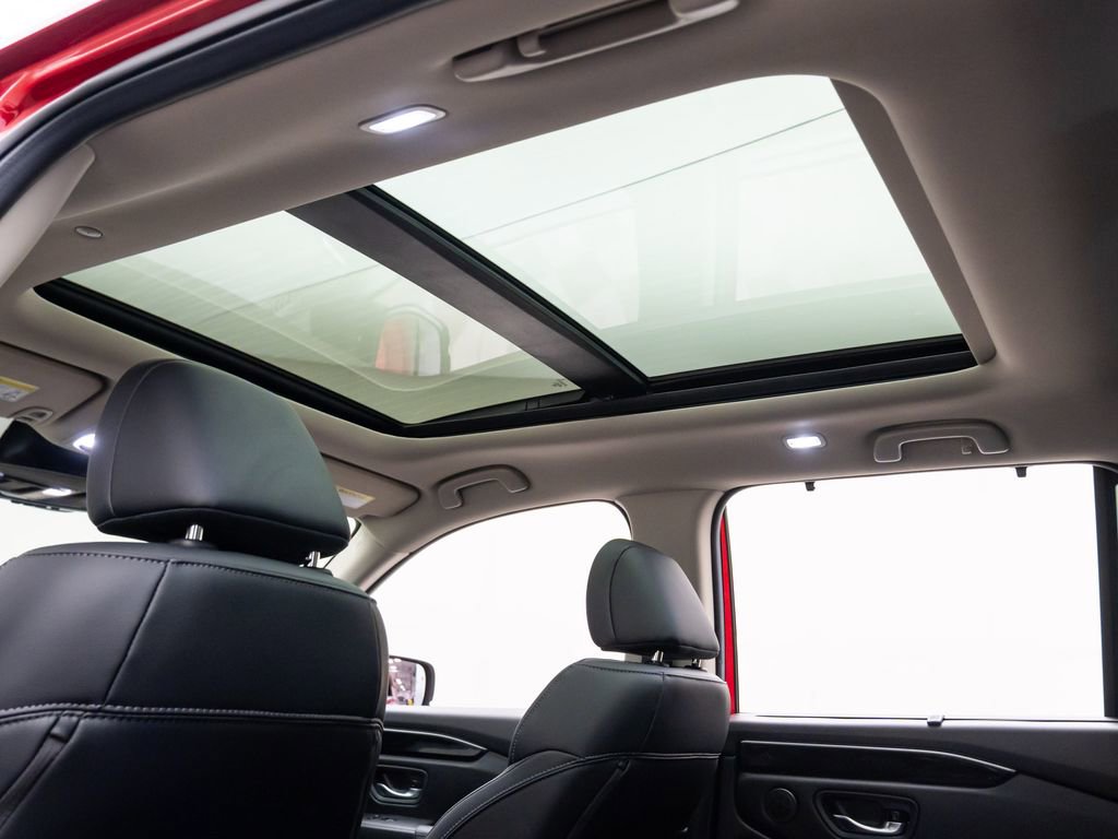 Certified 2025 Honda Pilot Touring image 20