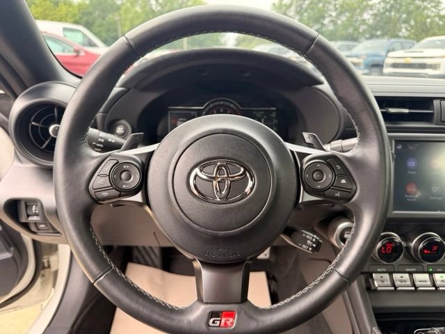 Used 2025 Toyota GR86 Premium w/ Performance Package RWD image 13