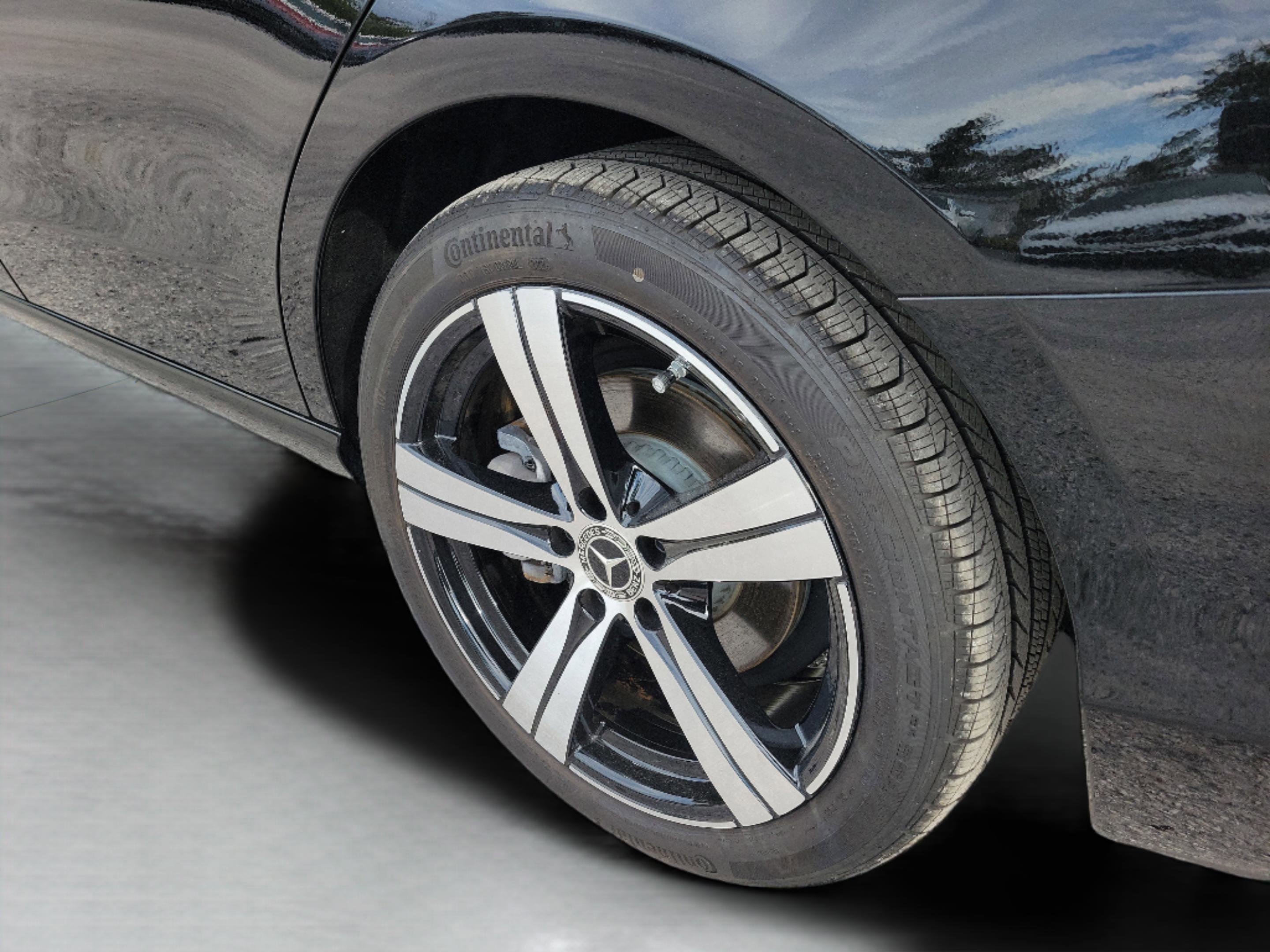 Certified 2025 Mercedes-Benz C 300 Sedan image 6