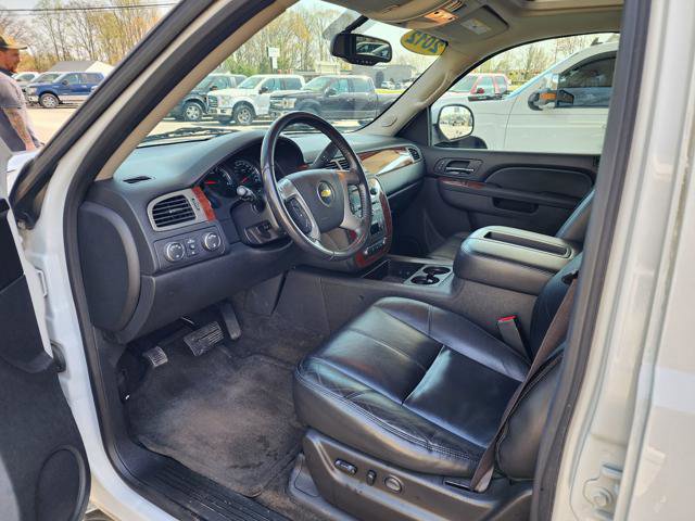 Used 2012 Chevrolet Tahoe LT w/ Luxury Package image 12