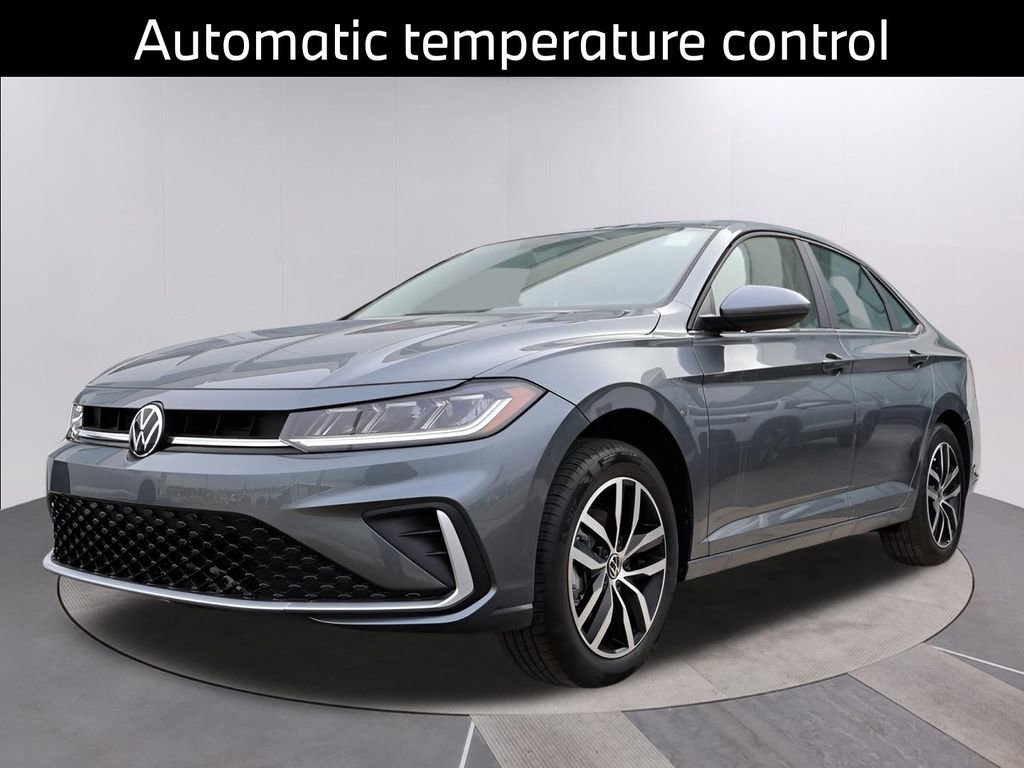 Used 2025 Volkswagen Jetta SE image 5