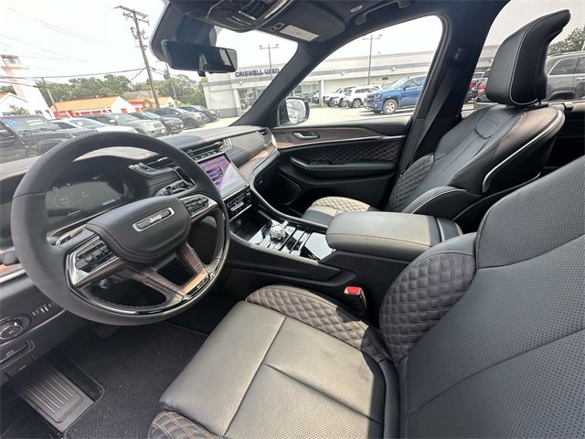 New 2025 Jeep Grand Cherokee Summit w/ Adv Protech Group IV image 7