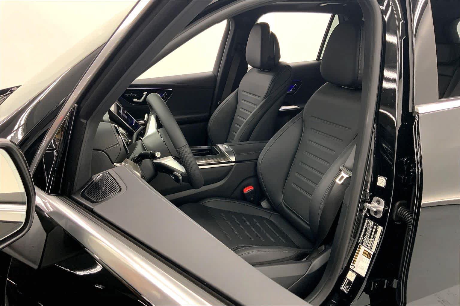 Used 2026 Mercedes-Benz GLC 300 image 21