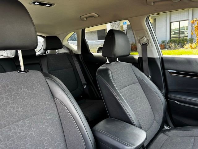 Used 2025 Kia Seltos S FWD image 12