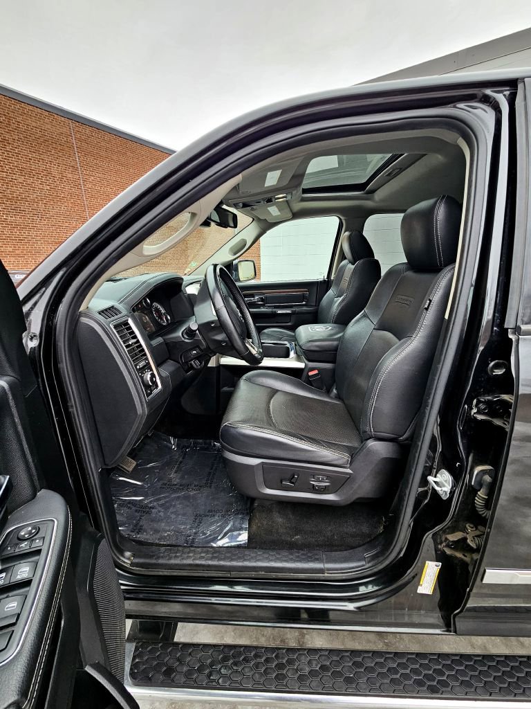 Used 2016 RAM 1500 Laramie w/ Convenience Group image 12