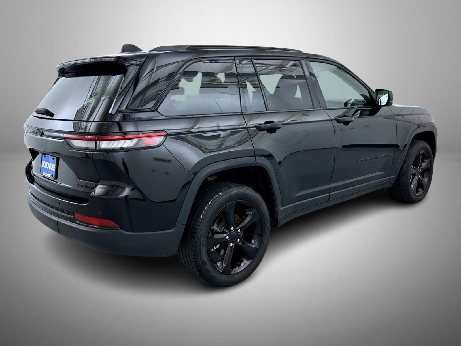 Certified 2023 Jeep Grand Cherokee Limited w/ Black Appearance Package AWD/4WD image 5
