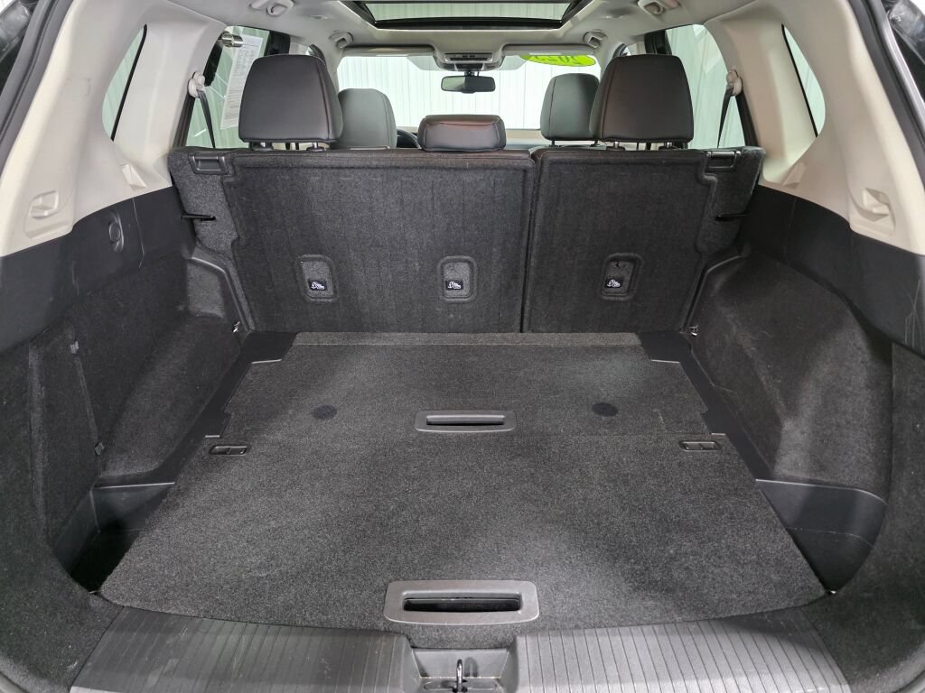 Used 2023 Nissan Rogue SL AWD/4WD image 11