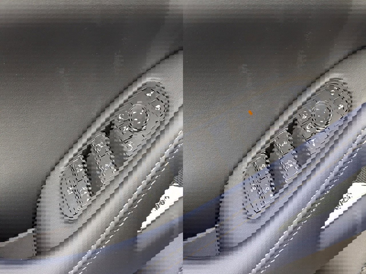 New 2026 INFINITI QX60 Sport image 13