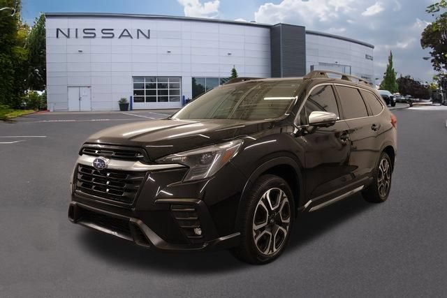 Used 2023 Subaru Ascent Limited w/ Technology Package AWD/4WD image 6