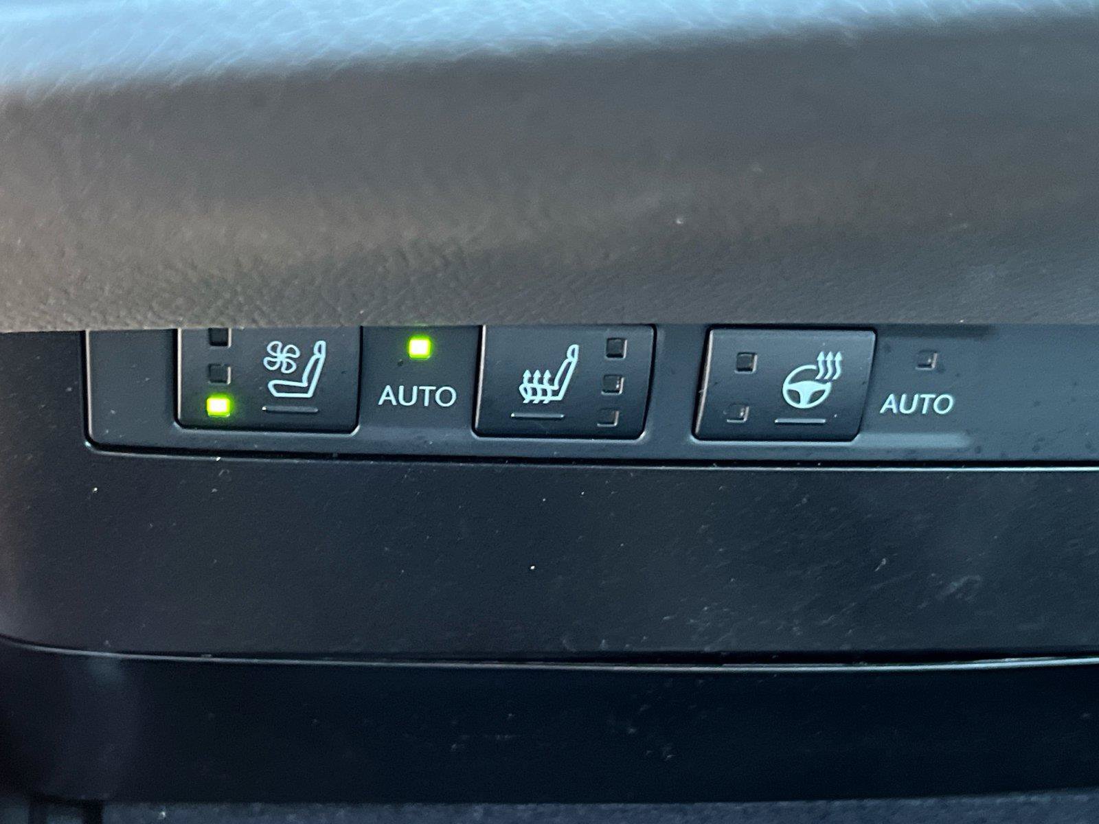 Certified 2023 Lexus ES 350 F Sport w/ Accessory Package (Z2) FWD image 31