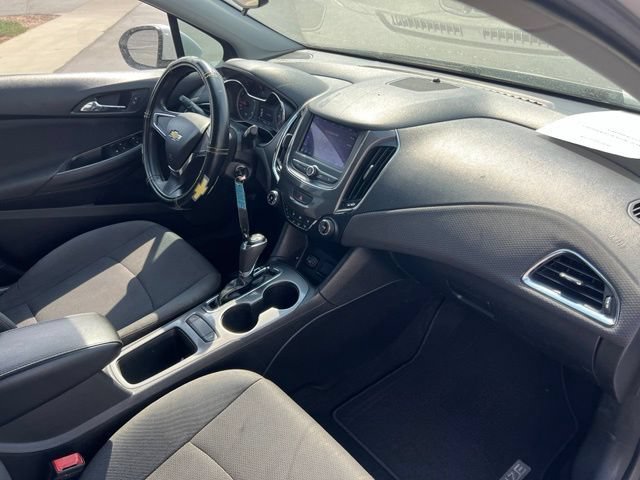 Used 2019 Chevrolet Cruze LS FWD image 32