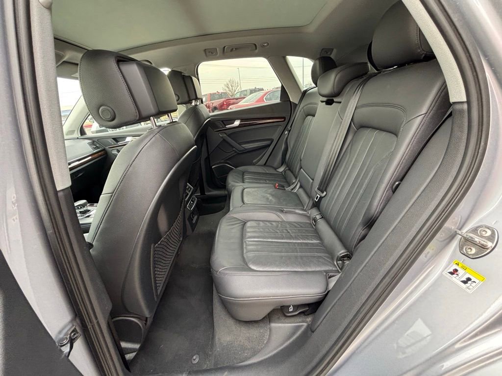 Used 2018 Audi Q5 Prestige w/ Prestige Package image 12