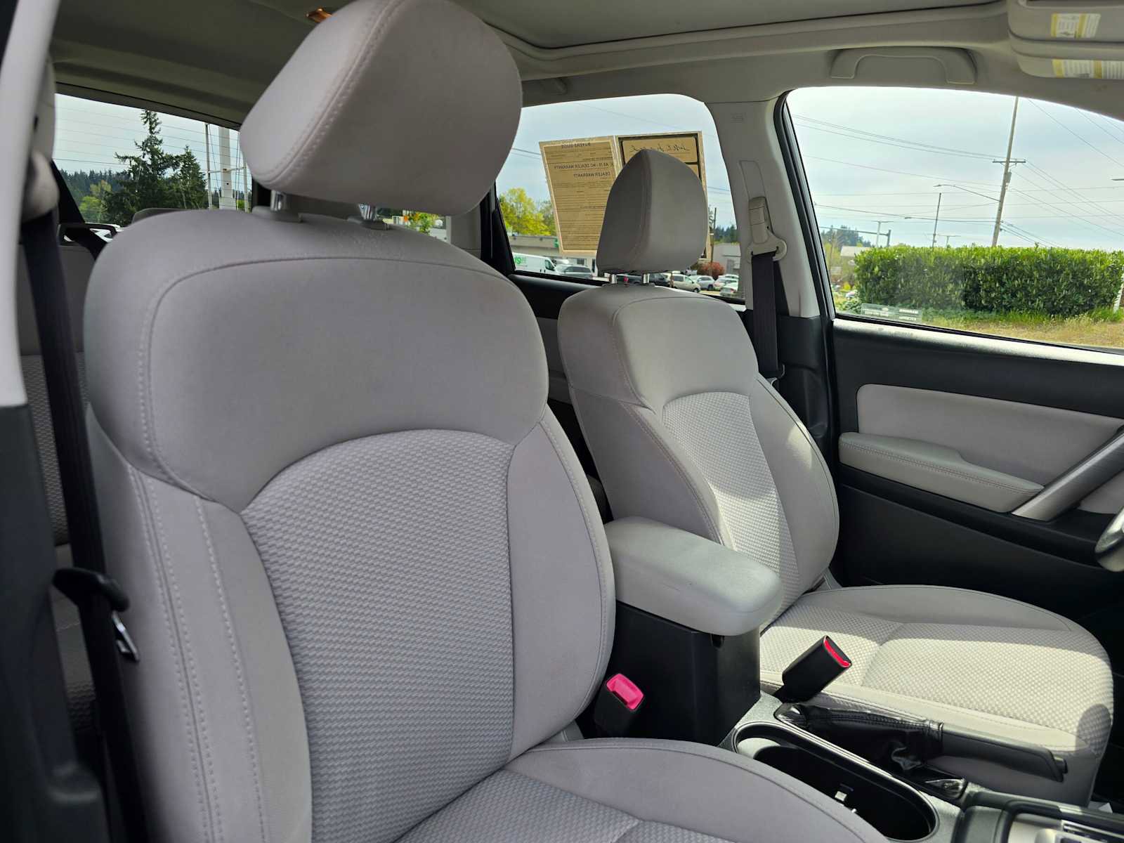 Used 2016 Subaru Forester 2.5i Premium w/ All-Weather Package AWD/4WD image 11