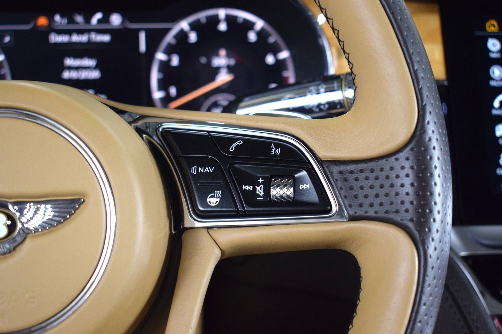 Used 2020 Bentley Continental GT image 26