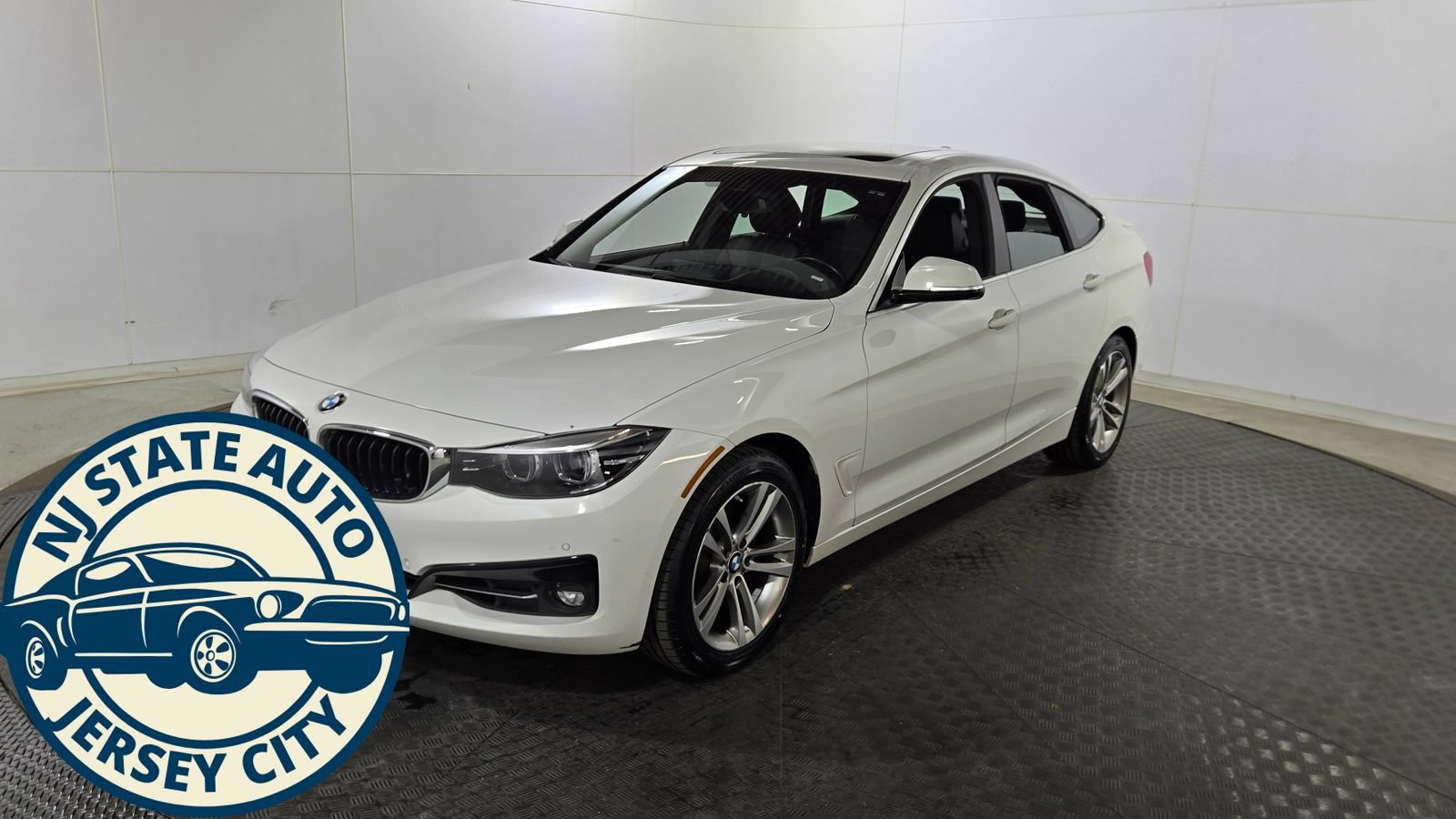 Used 2019 BMW 330i Gran Turismo xDrive w/ Convenience Package AWD/4WD image 10