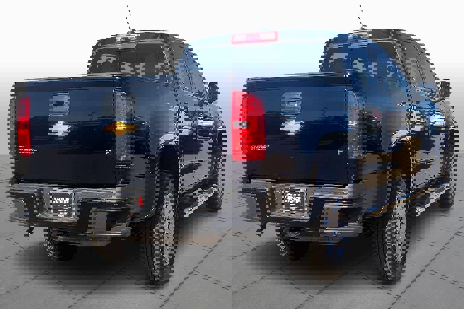 Used 2016 Chevrolet Colorado LT w/ LT Convenience Package image 12