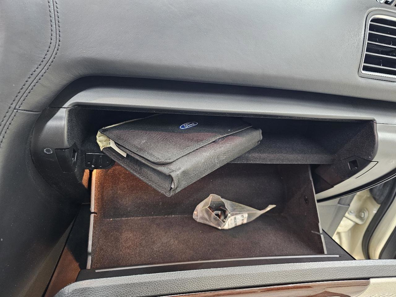 Used 2018 Ford Explorer Platinum image 40