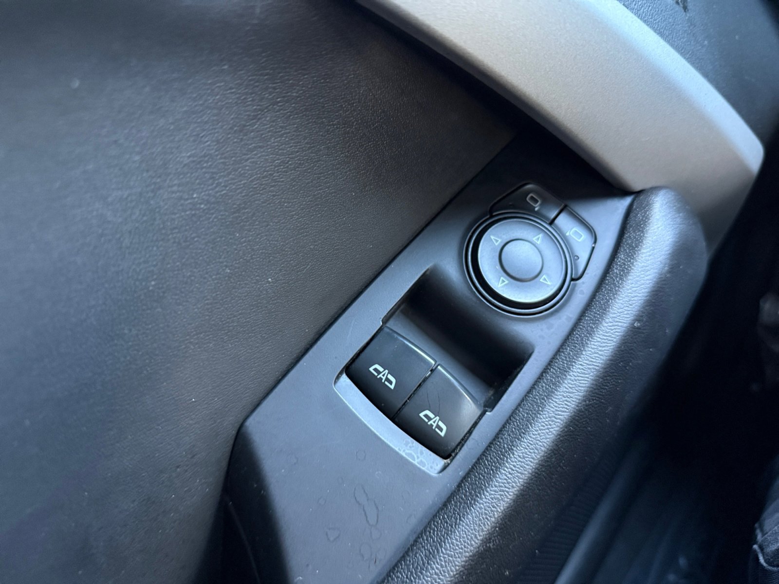 Used 2021 Chevrolet Camaro LT w/ RS Package image 20