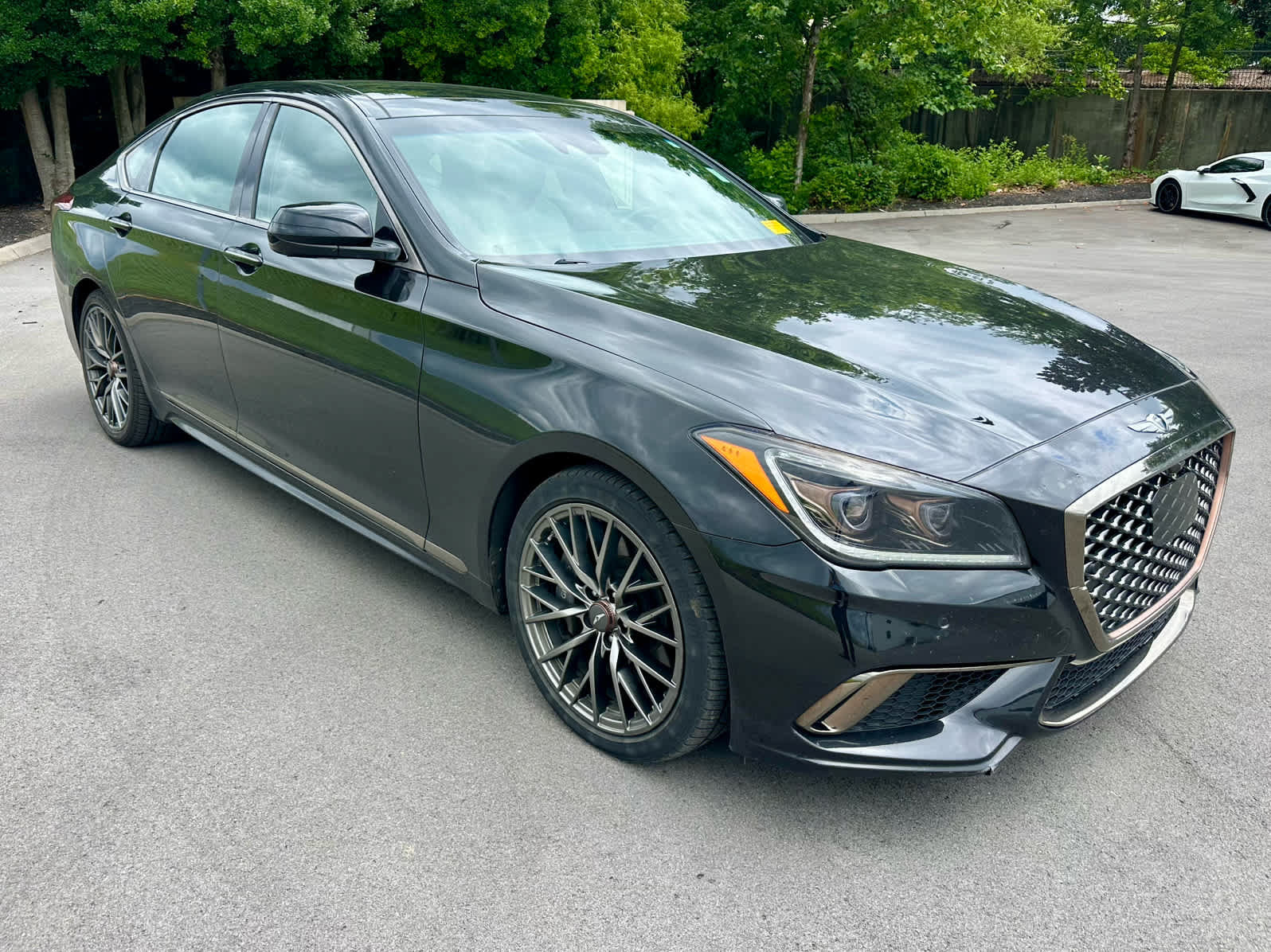 Used 2019 Genesis G80 3.3T Sport RWD image 3