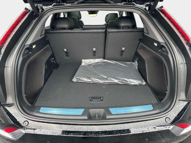 New 2027 Cadillac Optiq V w/ Carbon Fiber Package AWD/4WD image 5