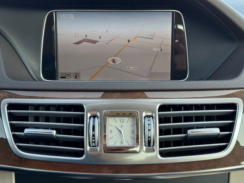 Used 2014 Mercedes-Benz E 350 4MATIC Sedan image 18