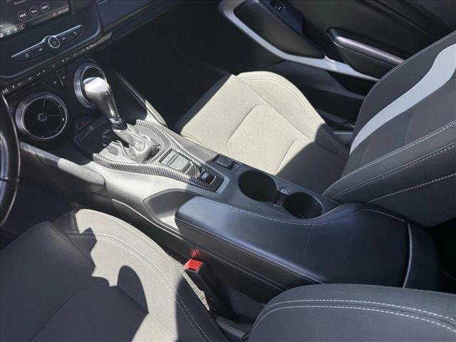 Used 2020 Chevrolet Camaro LT RWD image 5