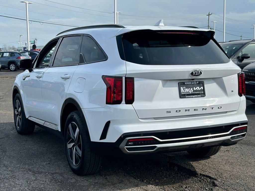Certified 2021 Kia Sorento S image 5