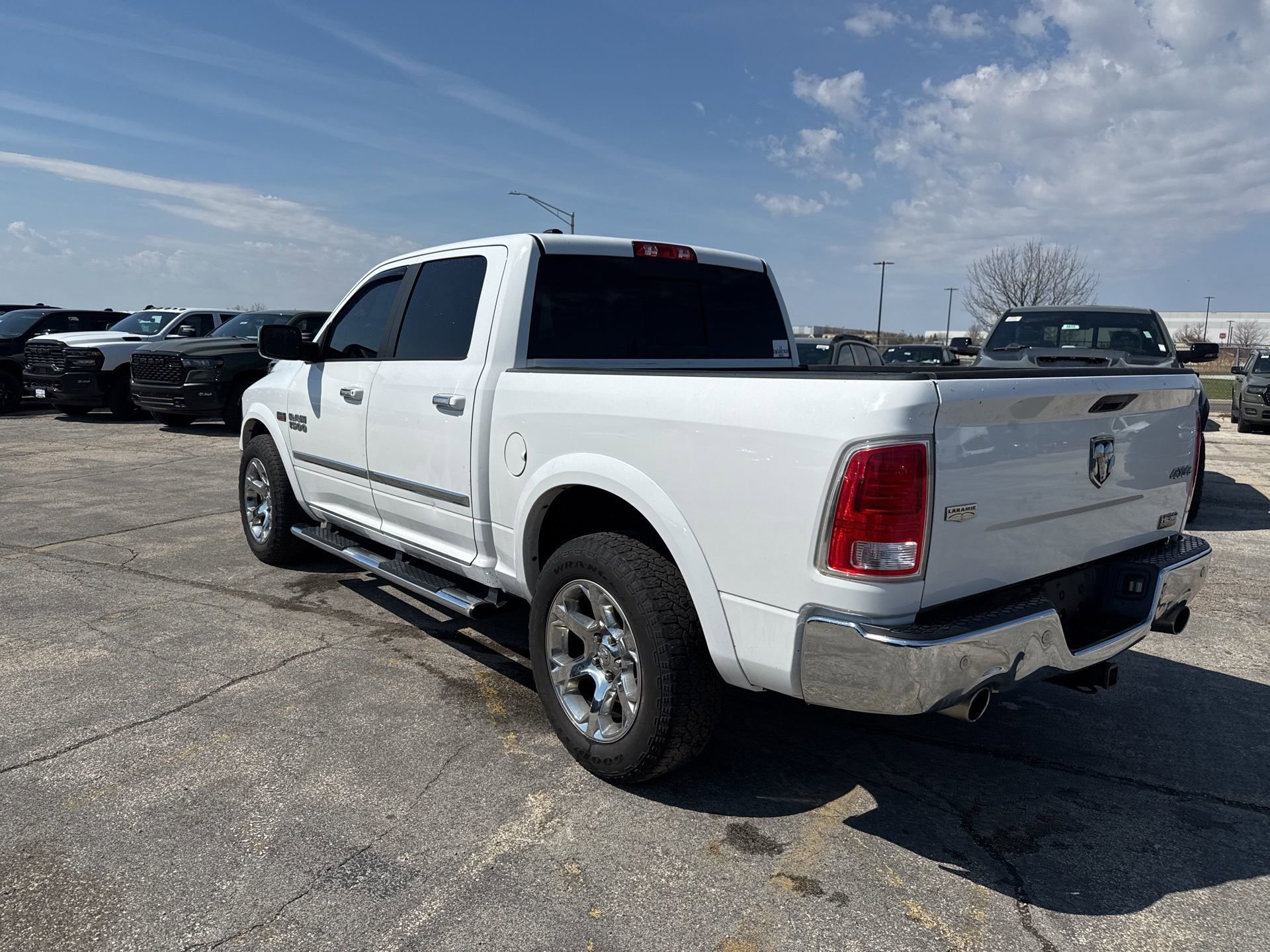 Used 2017 RAM 1500 Laramie w/ Convenience Group image 8