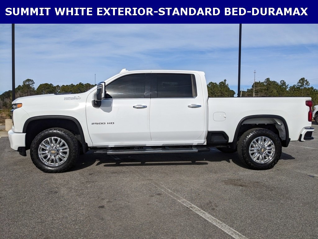 Used 2022 Chevrolet Silverado 2500 High Country w/ Safety Package II image 11