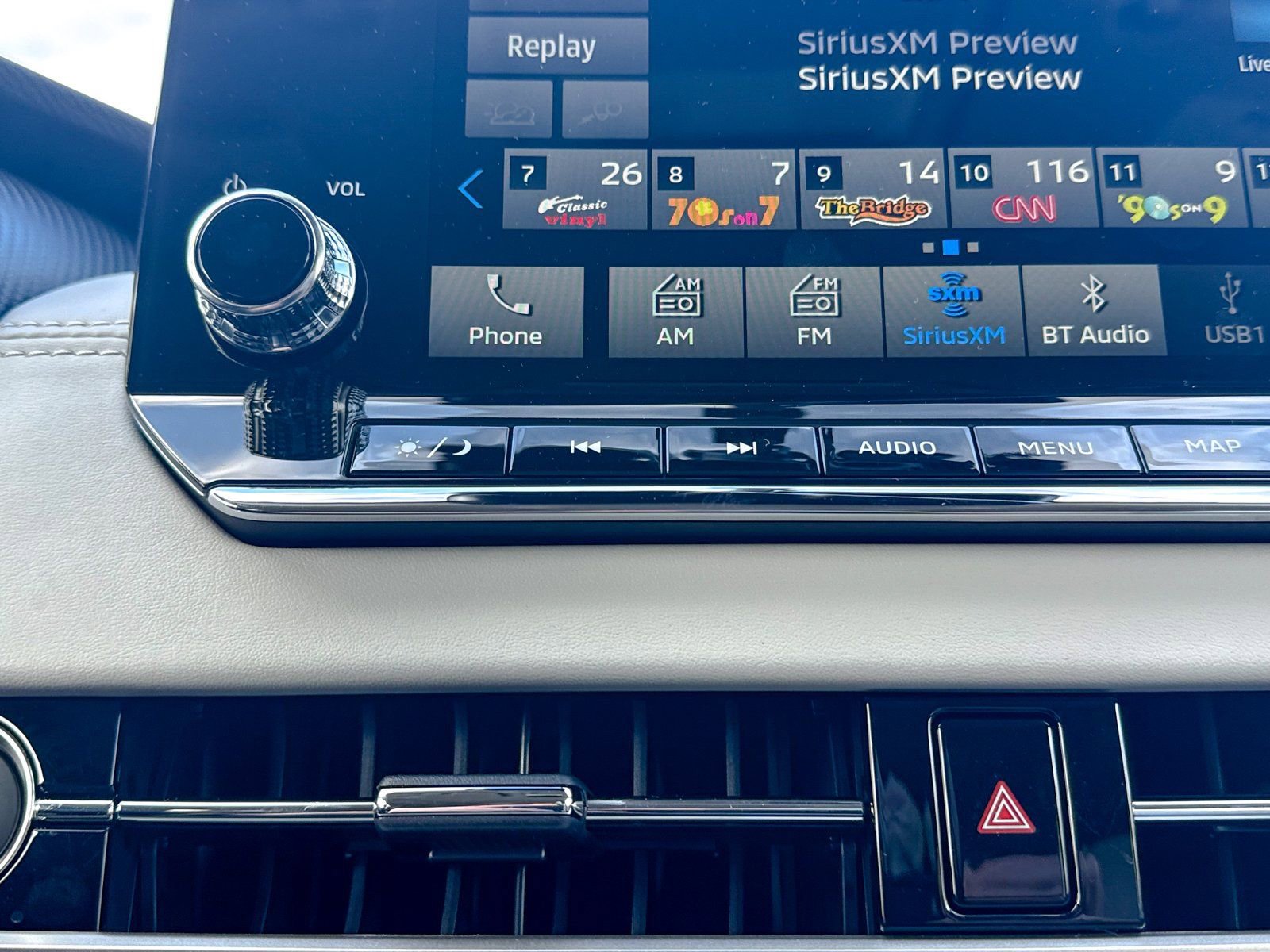 New 2025 Mitsubishi Outlander SEL image 32