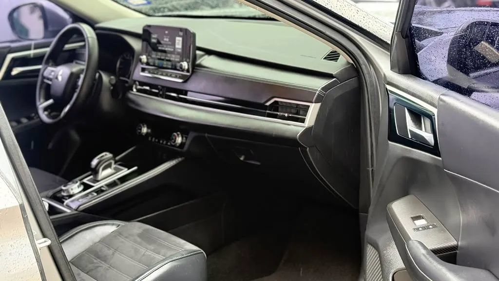 Used 2022 Mitsubishi Outlander SE FWD image 17