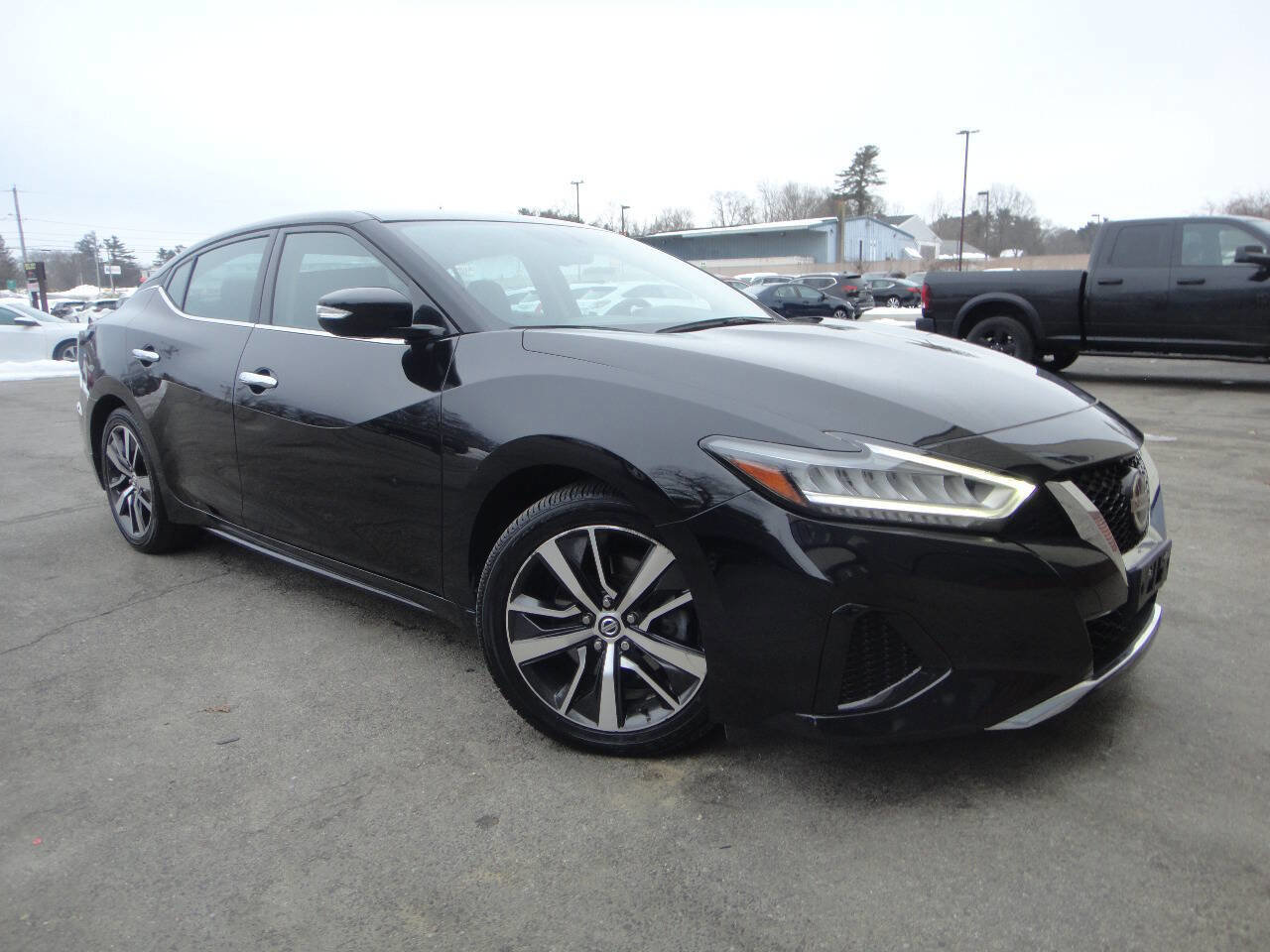 Used 2019 Nissan Maxima 3.5 SV w/ Floor Mat Group FWD image 3