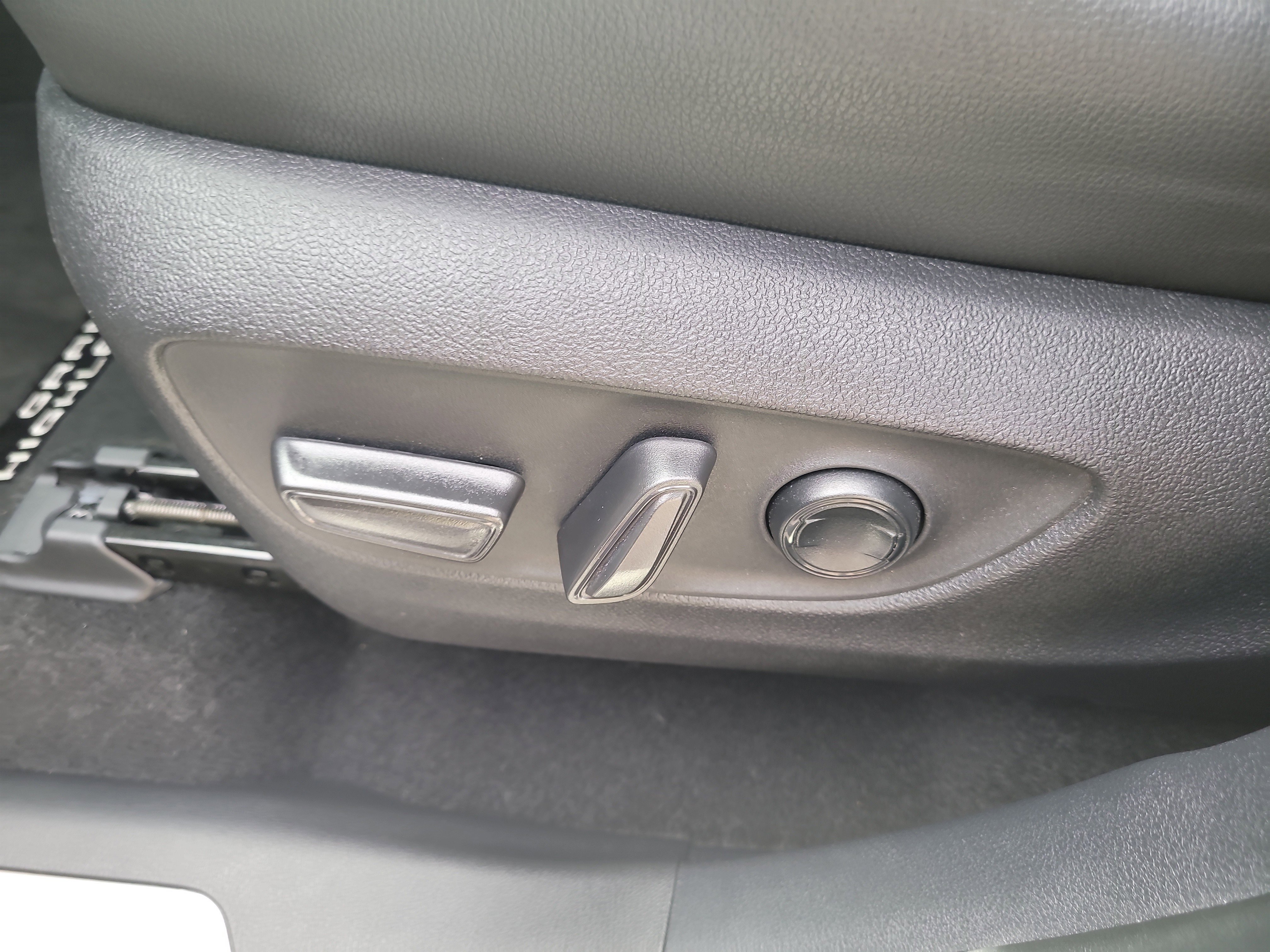 Certified 2024 Toyota Grand Highlander AWD image 23