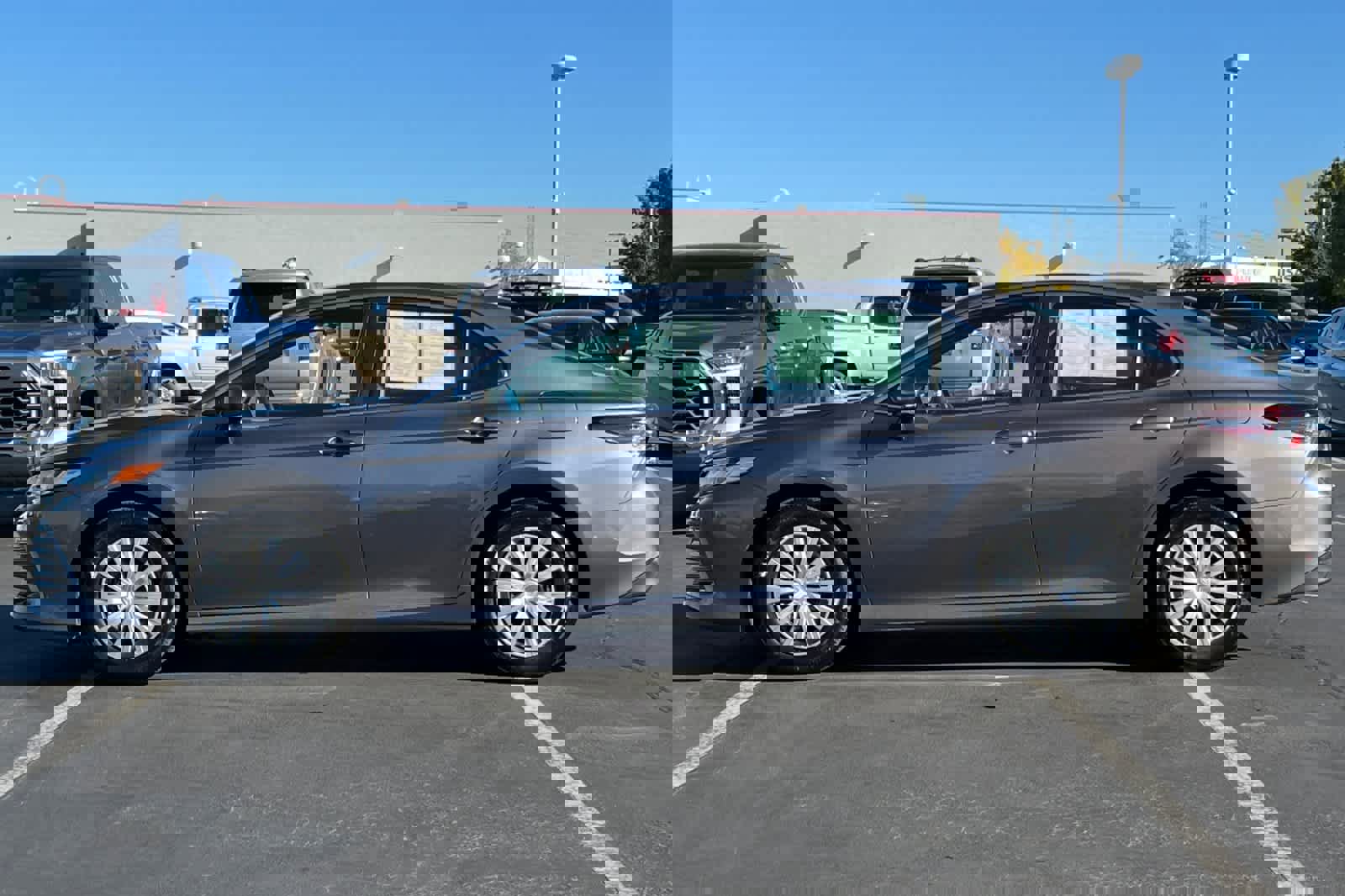 Certified 2023 Toyota Camry LE image 9