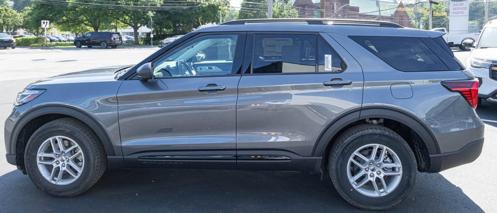 New 2026 Ford Explorer Active AWD/4WD image 3