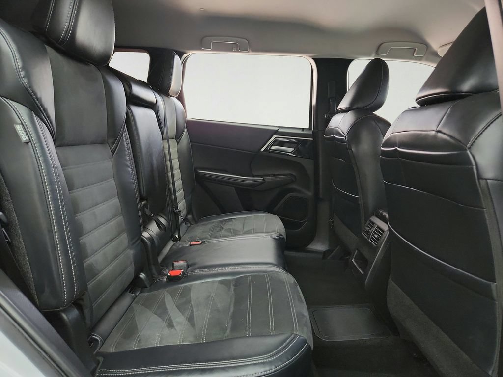 Used 2023 Mitsubishi Outlander Ralliart AWD/4WD image 30