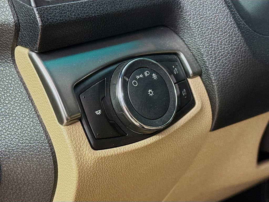 Used 2016 Ford Explorer 4WD image 12