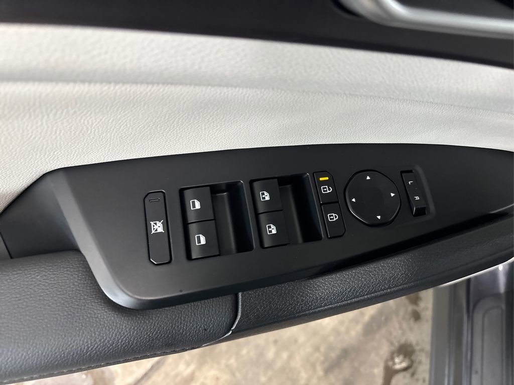 New 2026 Kia Sportage EX FWD image 35