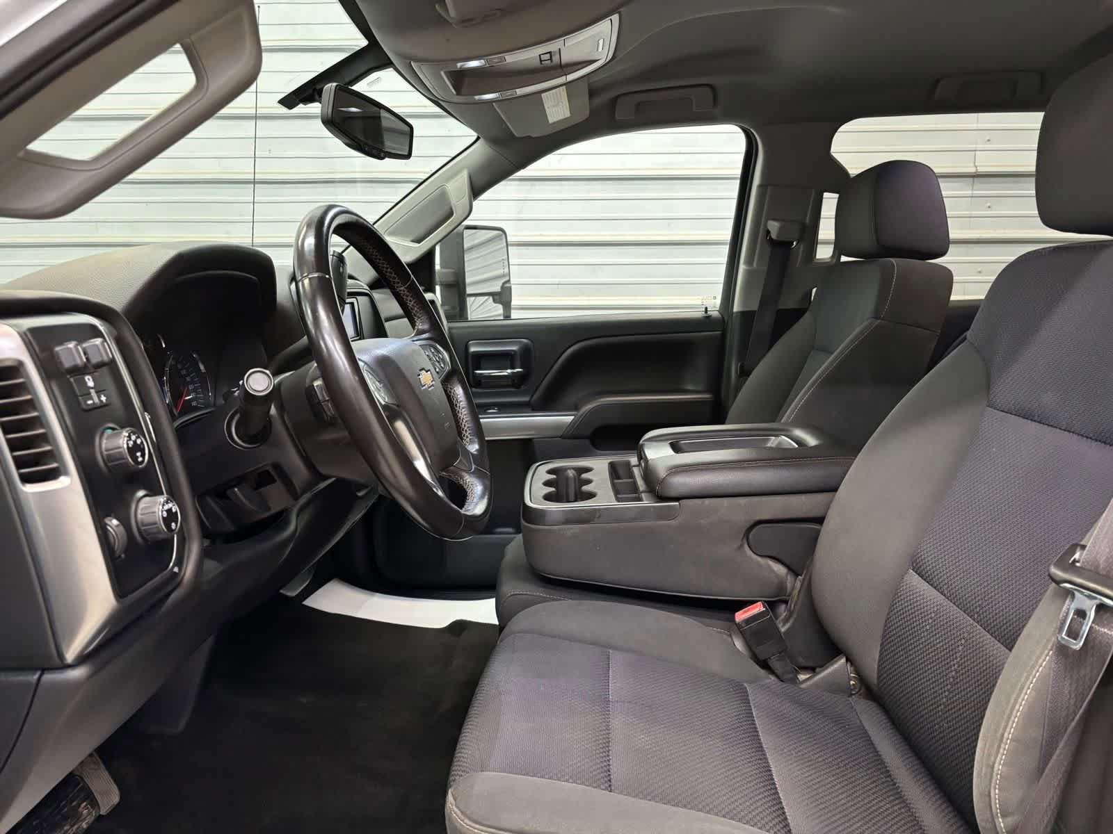 Used 2015 Chevrolet Silverado 2500 LT AWD/4WD image 10