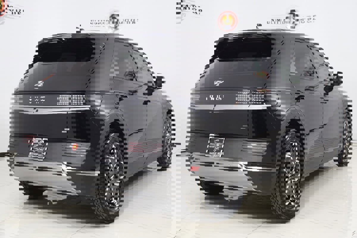 Used 2024 Hyundai Ioniq 5 SEL image 3