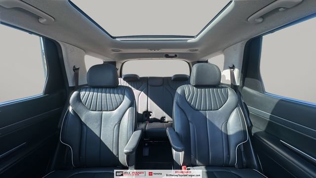 Used 2024 Hyundai Palisade Limited image 18